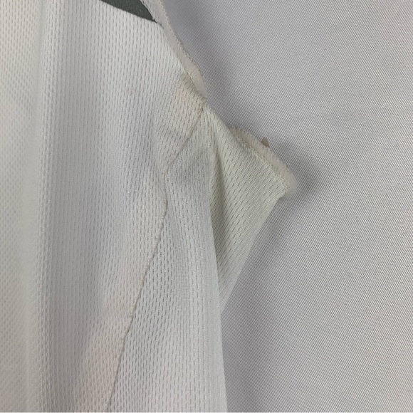 Nike Fit Dry White Sleeveless Workout Tank Top - Picture 5 of 14